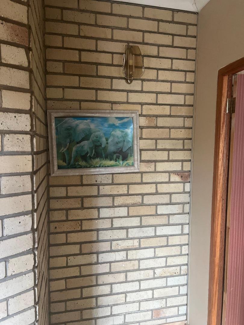 5 Bedroom Property for Sale in Potchefstroom South North West